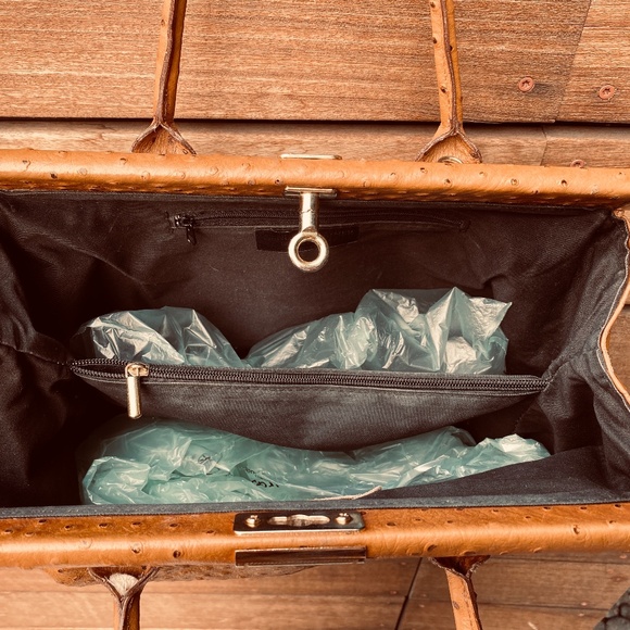 Camel tone, Ostrich-look, Italian Leather Satchel - Picture 5 of 9